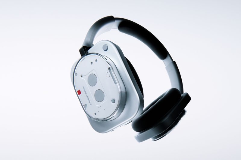 Nothing Headphone (1) หูฟังรุ่นแรกที่อาจสั่นสะเทือนตลาด! วิเคราะห์สเปกเด่น เทียบชั้นคู่แข่งในราคาหมื่นต้นๆ