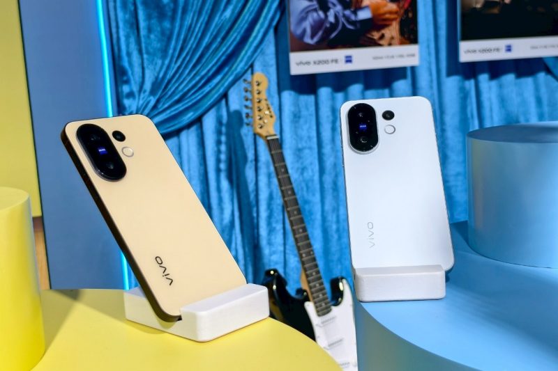 สัมผัสแรก vivo X200 FE: เมื่อ “เรือธงไซส์เล็ก” ไม่ใช่แค่คำโฆษณา แต่คือของจริงที่น่าทึ่ง!