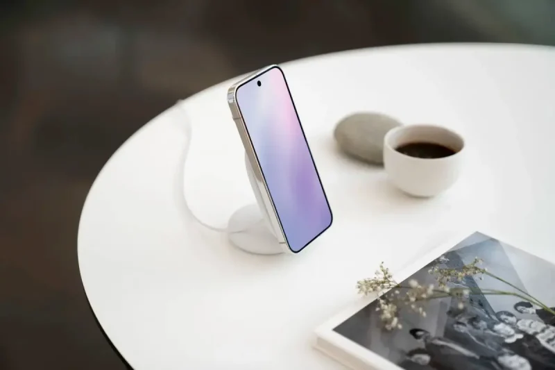 เหนือชั้นไปอีกขั้น! Google ปล่อย ‘ไม้ตาย’ ของ Pixel 10 ทลายทุกข้อจำกัด โทร WhatsApp ผ่านดาวเทียมได้ แม้อยู่ในที่ไร้สัญญาณ!