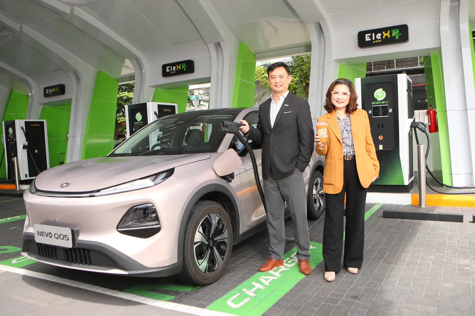 CHANGAN NEVO จับมือ PUNTHAI COFFEE จัดแคมเปญ Taste Your Smart Drive แจกเครื่องดื่ม 30,000 แก้ว พร้อมทดลองขับ NEVO Q05 ลุ้นดื่มฟรี 1 ปี
