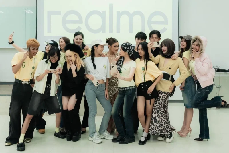 realme ร่วม RSU Garden Night 2026 ชวนเฟรชชี่ค้นหาตัวตน พร้อมเปิดให้ลอง realme 16 Series 5G