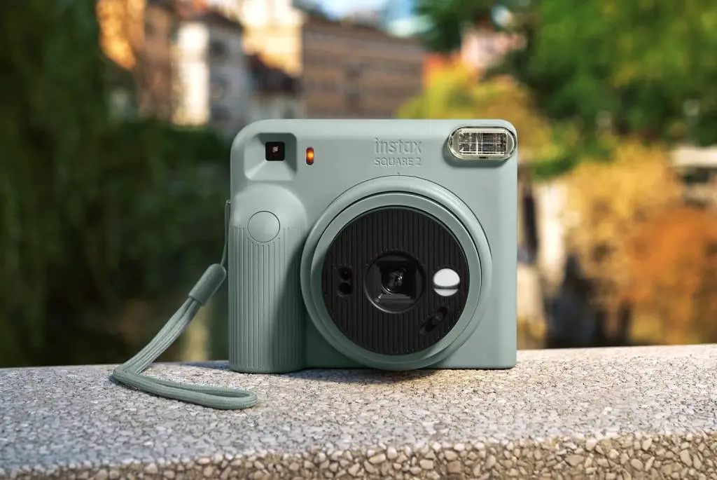 FUJIFILM เปิดตัว instax SQUARE 2 ราคา 3,590 บาท เพิ่ม Mood Filter โทน Warm และ Cool พร้อมฟิล์ม SOFT HAZE เริ่มขายไทย 28 ต.ค. 2569