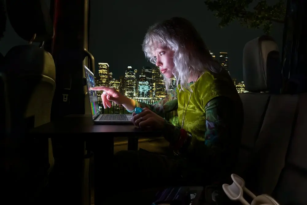 Apple เปิดตัว MacBook Pro จอสัมผัส PROLED XDR แบบ OLED สองชั้น พร้อม Dynamic Island ชิป M5 Pro และ M5 Max ราคาไทยเริ่ม 104,900 บาท
