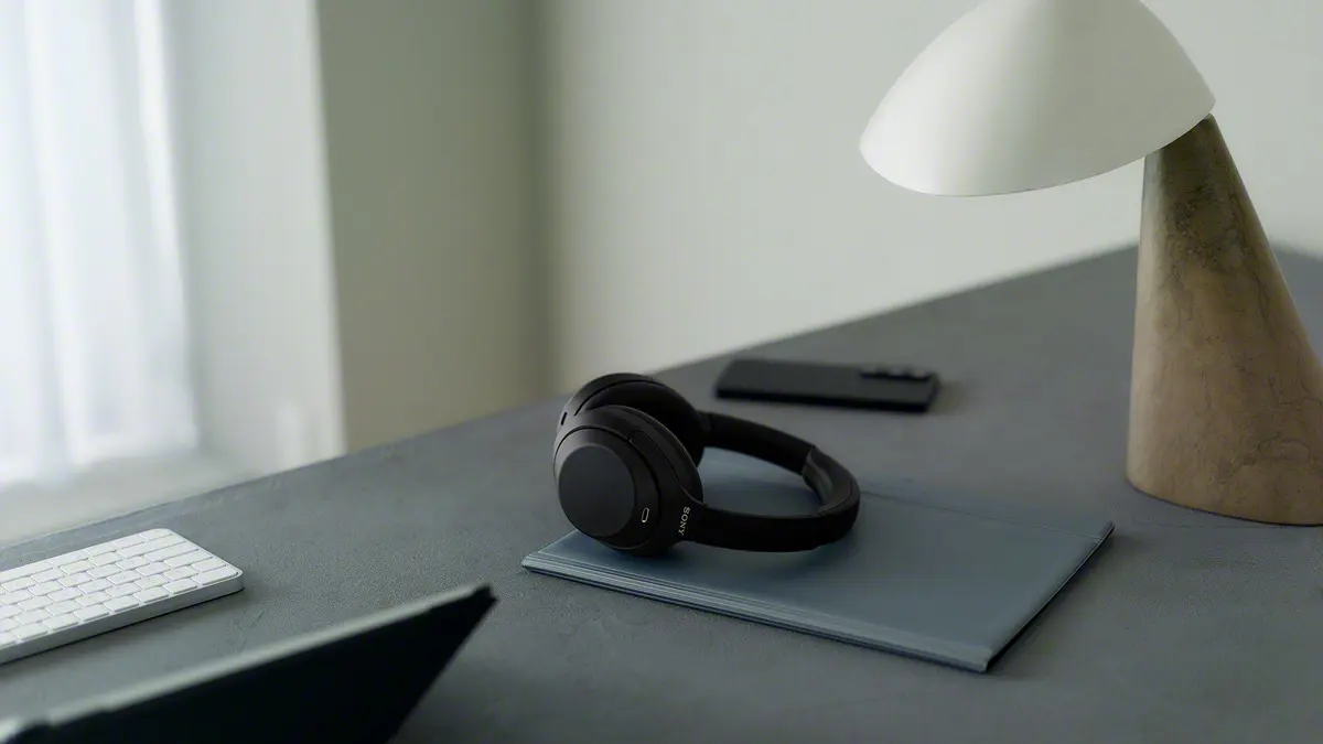 Sony WH-1000XM4C เปิดตัวไทย ราคา 10,990 บาท รองรับ LDAC ตัดเสียงรบกวน แบตเตอรี่สูงสุด 27 ชั่วโมง มี 3 สี พร้อมสิทธิ์ประกัน 15 เดือนเมื่อลงทะเบียน